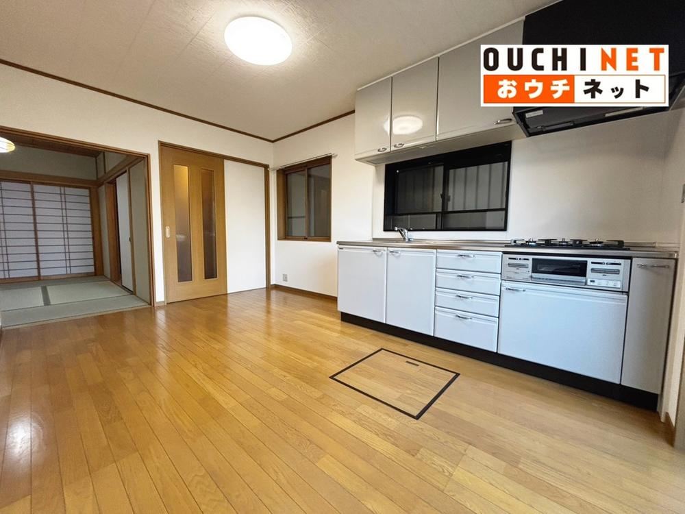 4LDK house in Higashiosaka, Osaka - Photo 1