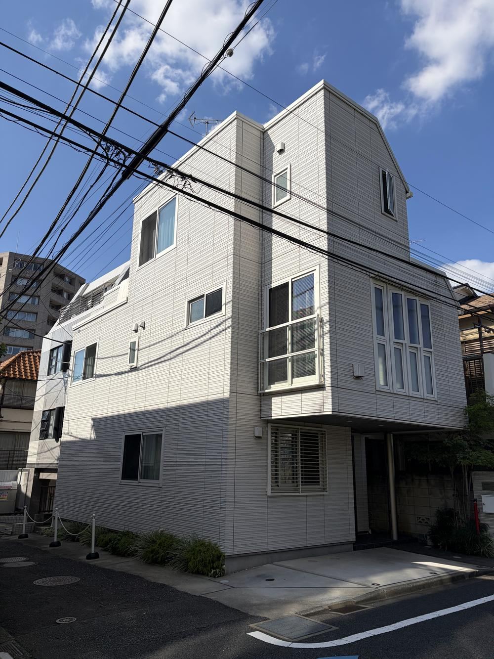 3LDK house in Setagaya Ward, Tokyo - Photo 1