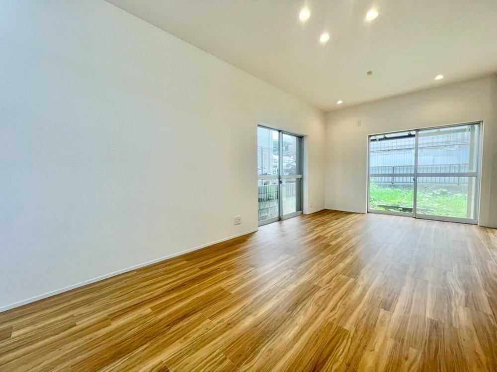 3LDK house in Isogo Ward, Yokohama, Kanagawa - Photo 1
