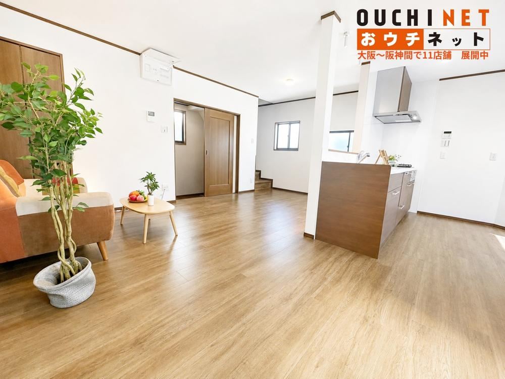 4LDK house in Suita, Osaka - Photo 1