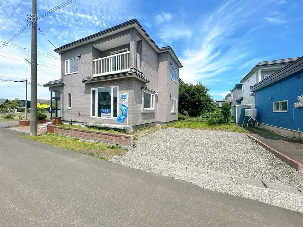 3LDK house in Ebetsu, Hokkaido - Photo 1