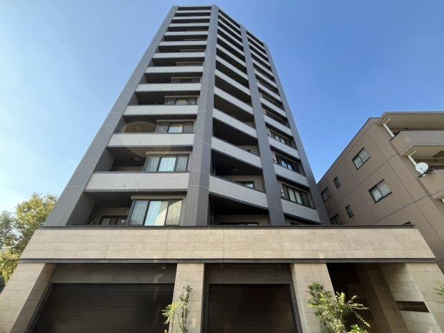 1LDK+S apartment in Shibuya Ward, Tokyo - Photo 1