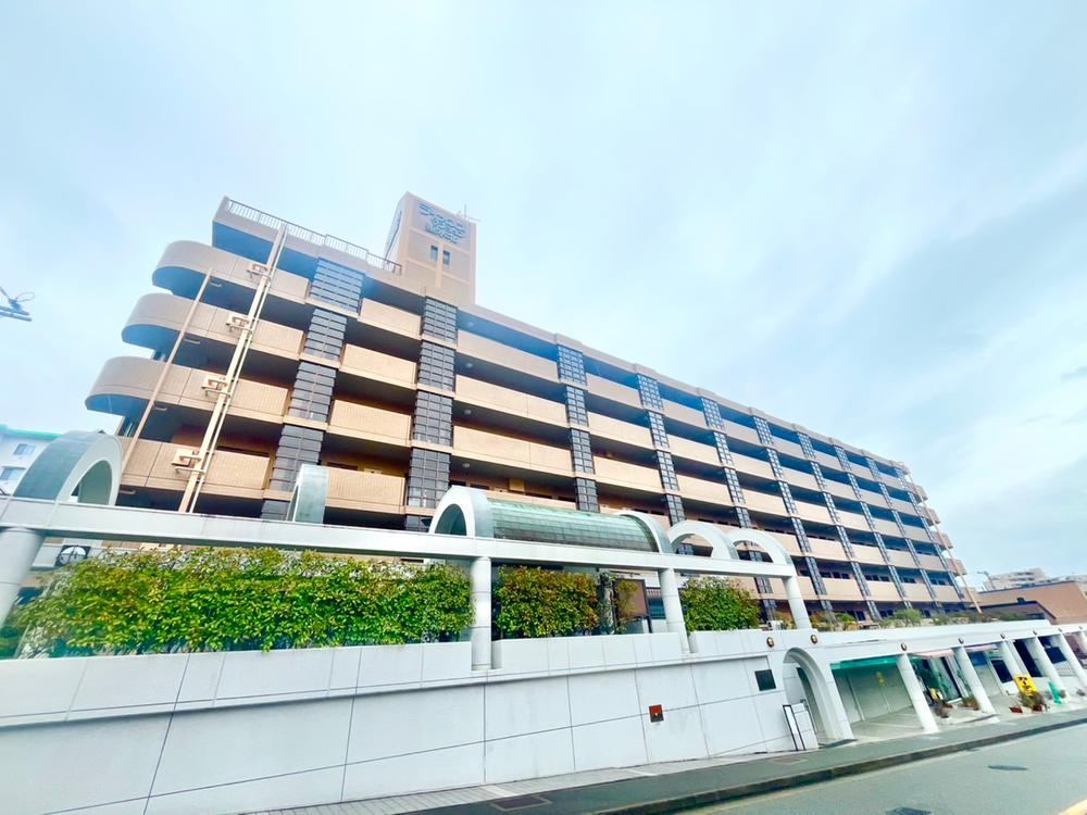 2LDK apartment in Tarumi Ward, Kobe, Hyogo - Photo 1