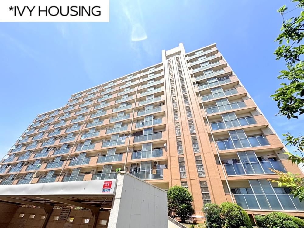 2LDK apartment in Tarumi Ward, Kobe, Hyogo - Photo 1