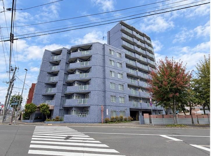2LDK apartment in Chuo Ward, Sapporo, Hokkaido - Photo 1