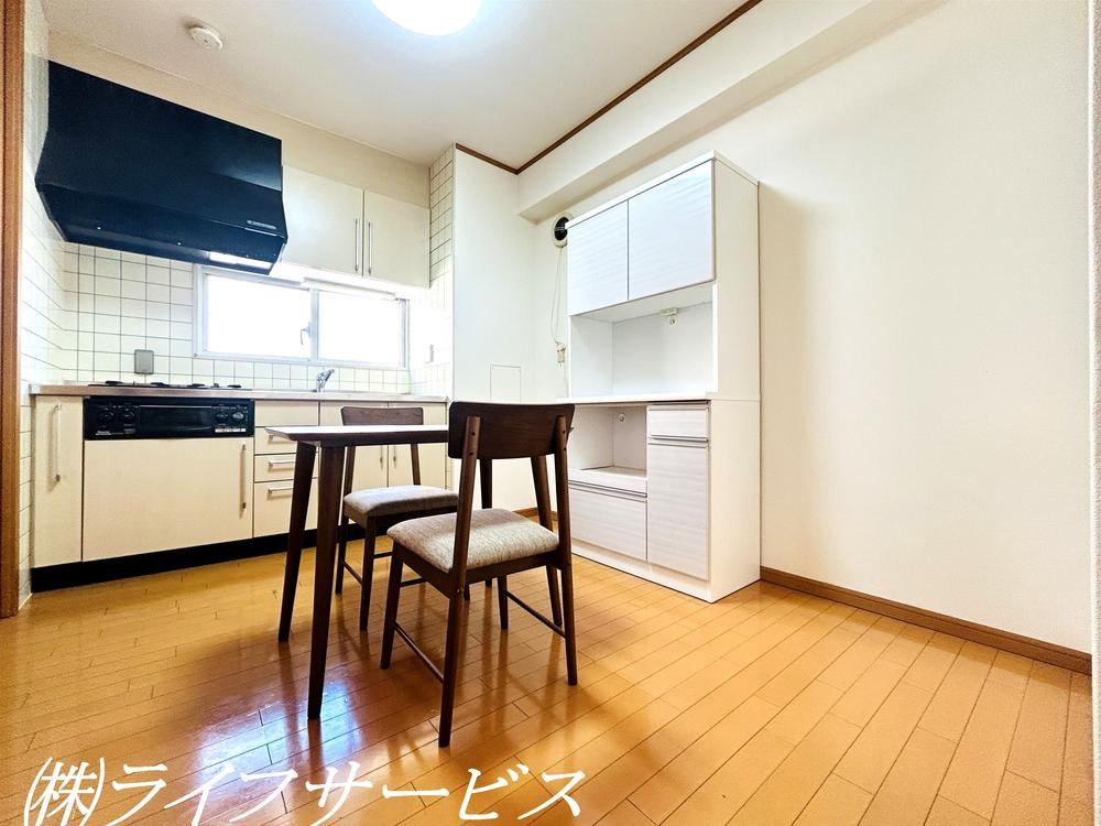 2K apartment in Yodogawa Ward, Osaka - Photo 1