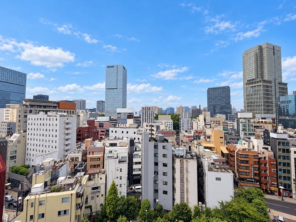 1LDK apartment in Minato Ward, Tokyo - Photo 1