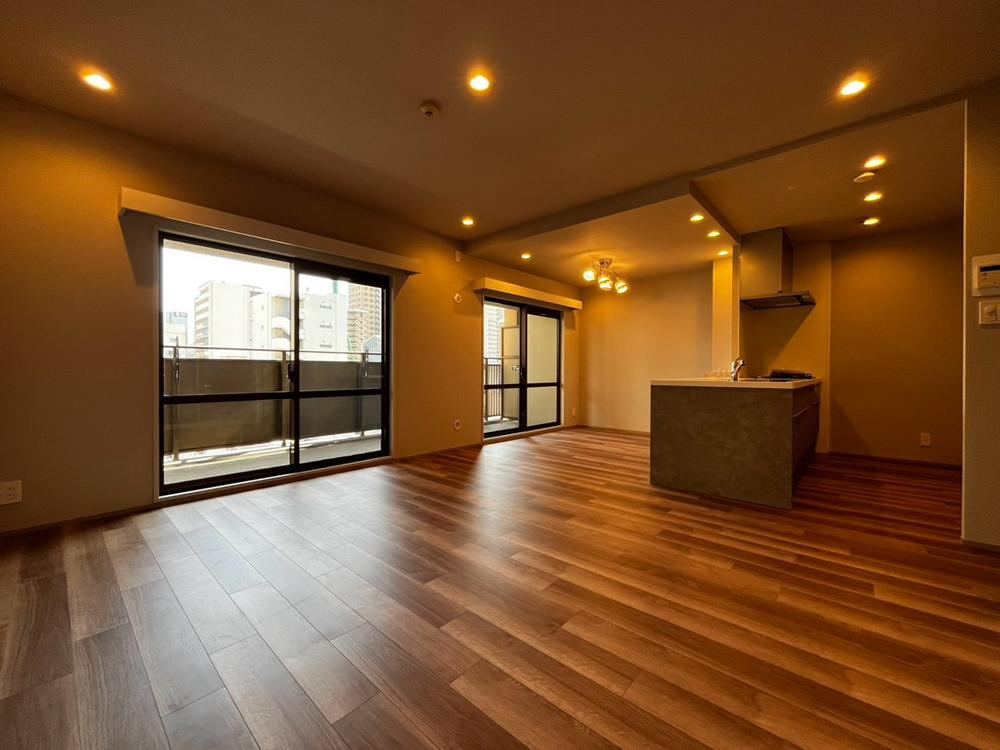 3LDK apartment in Kita Ward, Osaka - Photo 1