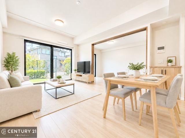 3LDK apartment in Chuo Ward, Chiba - Photo 1