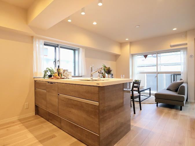 2LDK apartment in Sumida Ward, Tokyo - Photo 1