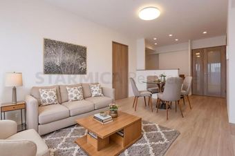 3LDK+S apartment in Nishi Ward