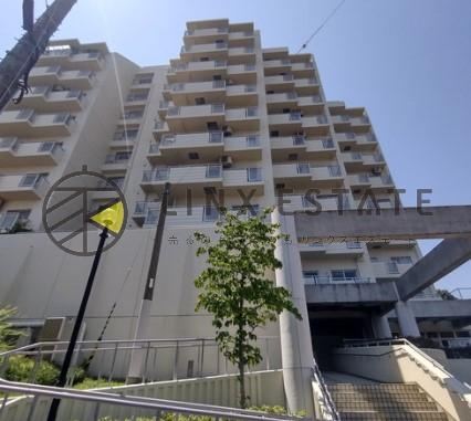 4LDK apartment in Tarumi Ward, Kobe, Hyogo - Photo 1