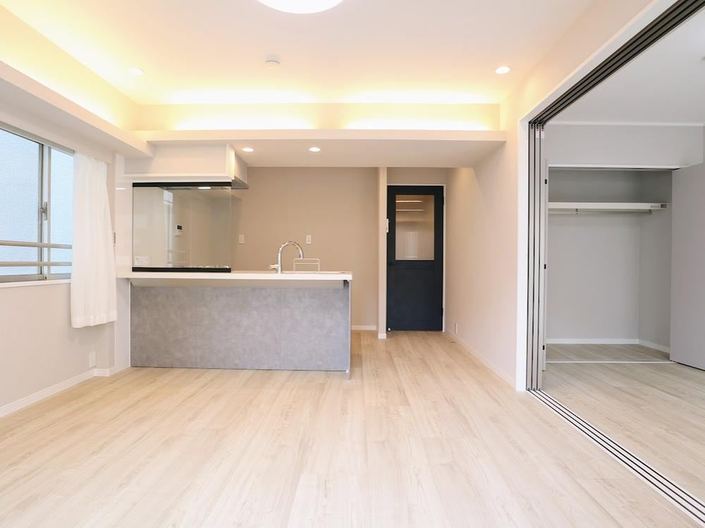 3LDK apartment in Arakawa Ward, Tokyo - Photo 1