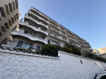 Studio apartment in Shibuya Ward