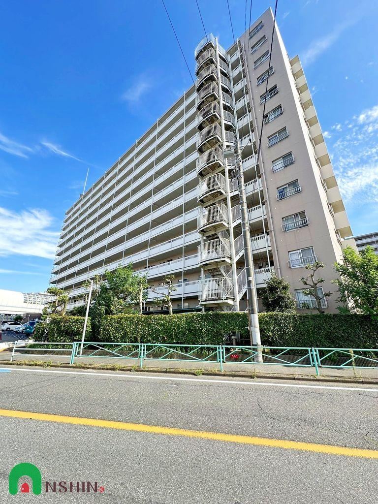 3LDK apartment in Funabashi, Chiba - Photo 1