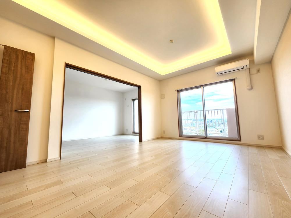 3LDK apartment in Samukawa, Koza District, Kanagawa - Photo 1