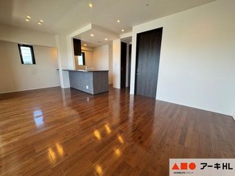 2LDK+S apartment in Himeji