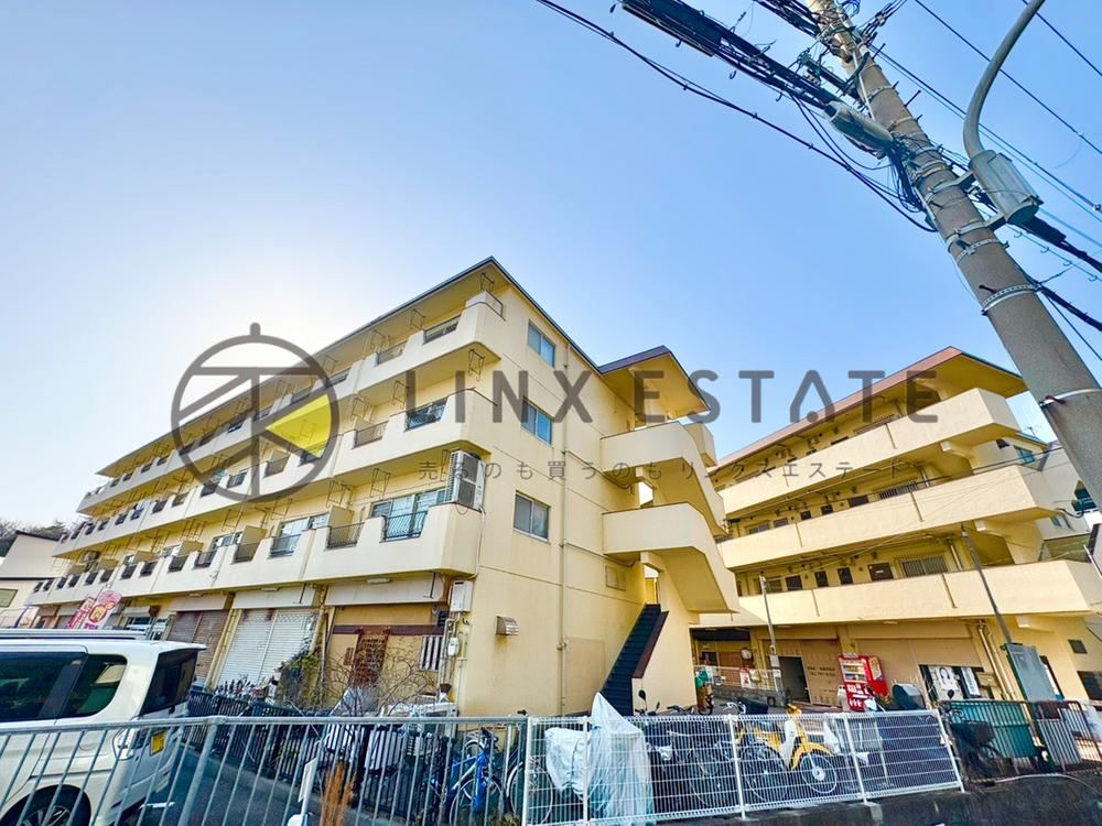 3DK apartment in Tarumi Ward, Kobe, Hyogo - Photo 1