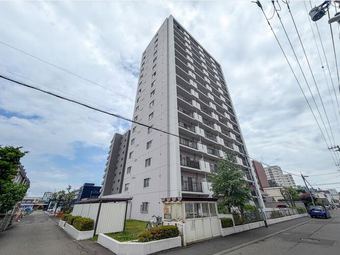 2LDK apartment in Toyohira Ward, Sapporo