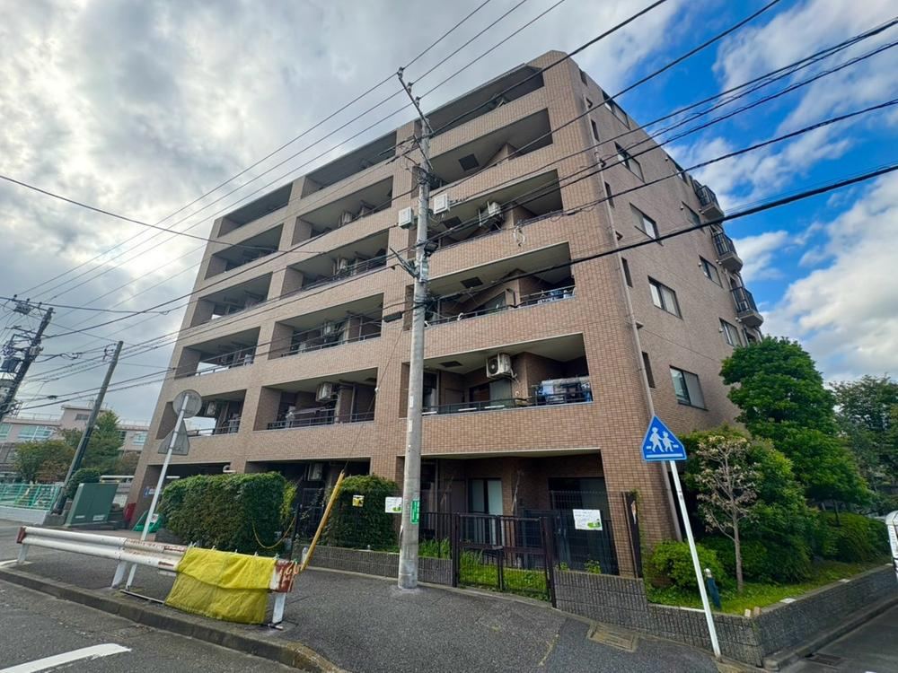 3LDK apartment in Kawasaki Ward, Kawasaki, Kanagawa - Photo 1