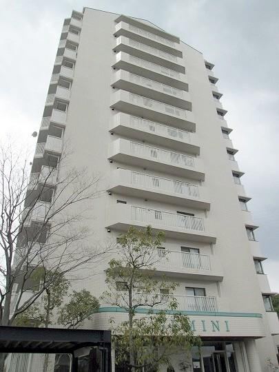 4LDK apartment in Suma Ward, Kobe, Hyogo - Photo 1