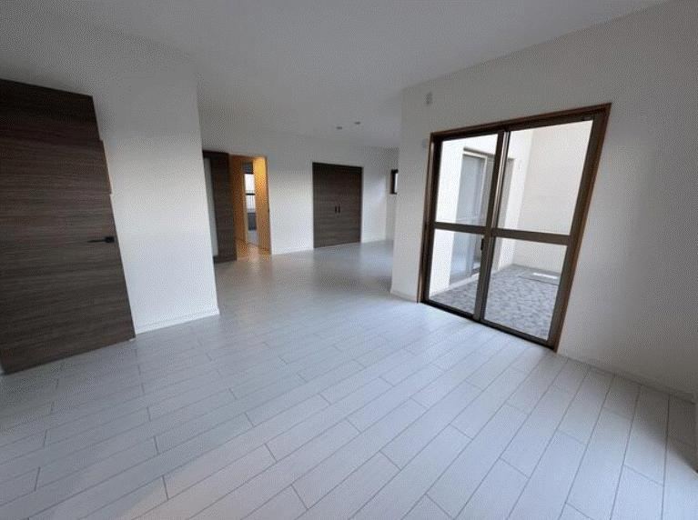 4LDK apartment in Nishi Ward, Kobe, Hyogo - Photo 1