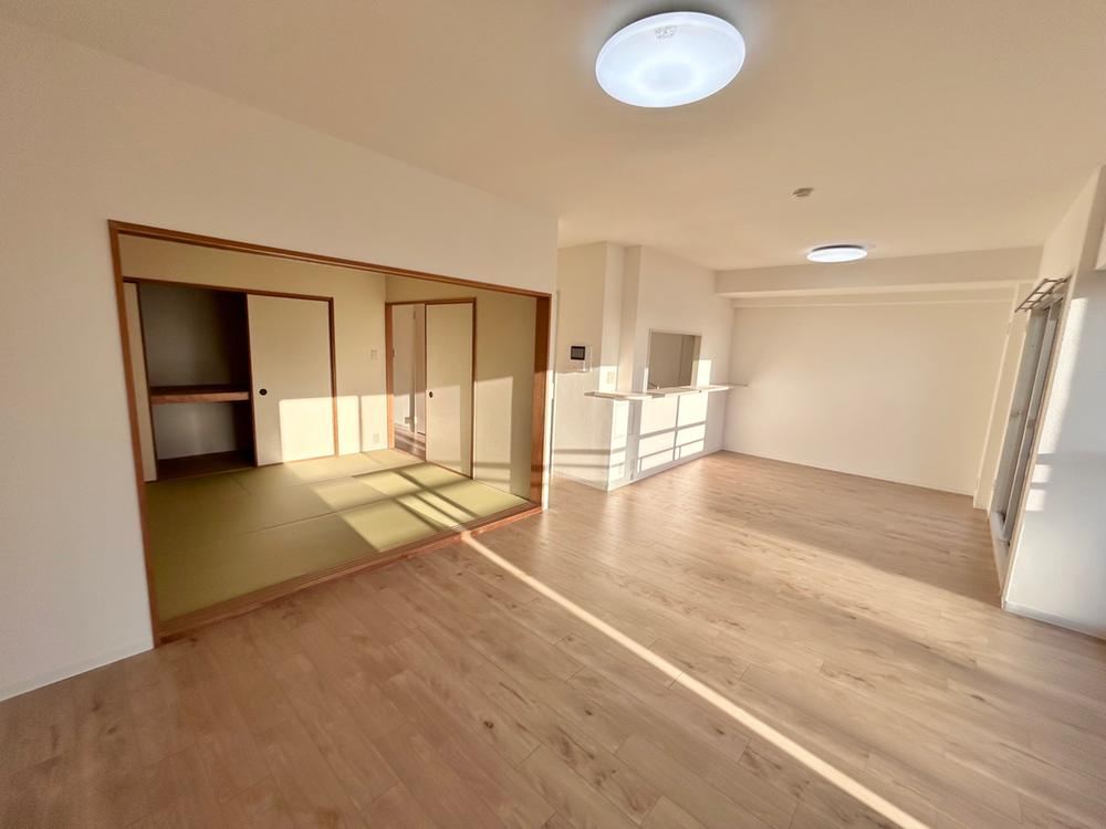3LDK apartment in Nishi Ward, Kobe, Hyogo - Photo 1