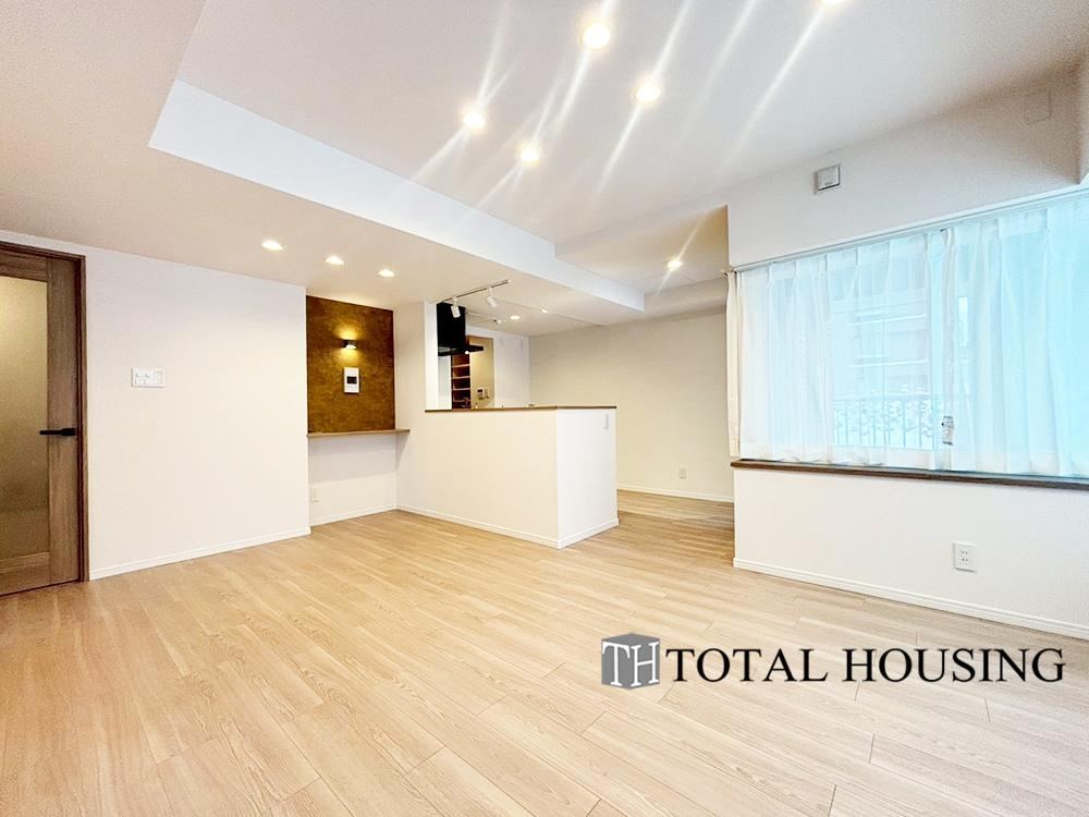 4LDK+S apartment in Nishi Ward, Sapporo, Hokkaido - Photo 1