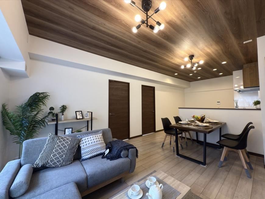 4LDK apartment in Takarazuka, Hyogo - Photo 1