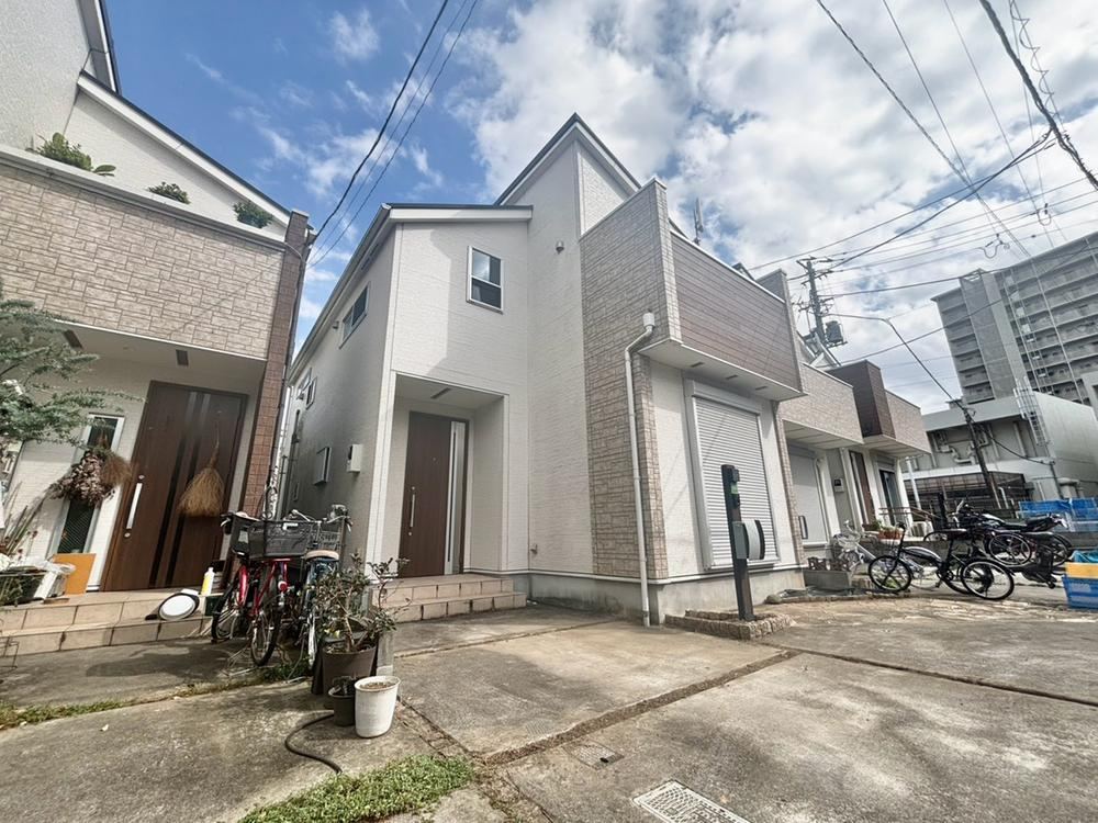 2LDK+2S house in Adachi Ward, Tokyo - Photo 1