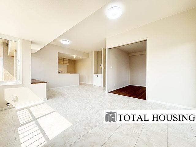 4LDK apartment in Chuo Ward, Sapporo, Hokkaido - Photo 1