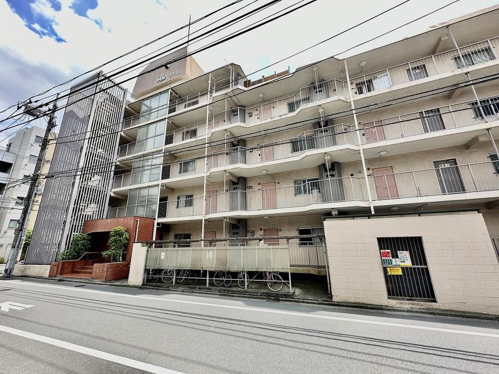 2LDK apartment in Setagaya Ward, Tokyo - Photo 1