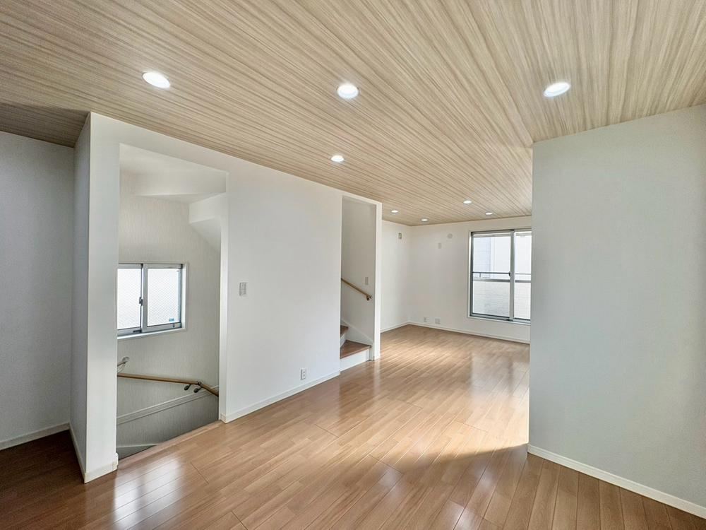 3LDK+S house in Itabashi Ward, Tokyo - Photo 1
