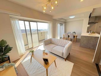 3LDK apartment in Ikeda