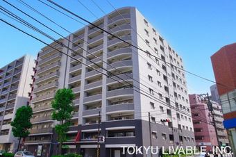 2LDK+S apartment in Naka Ward, Yokohama