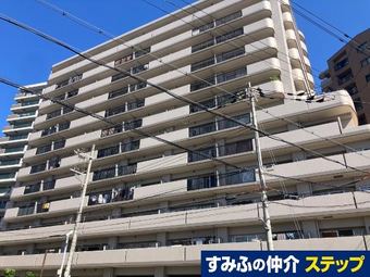 3LDK apartment in Yodogawa Ward