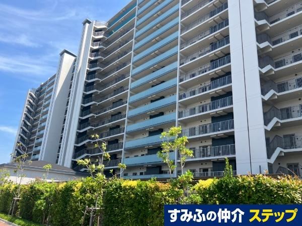4LDK apartment in Higashinada Ward, Kobe, Hyogo - Photo 1