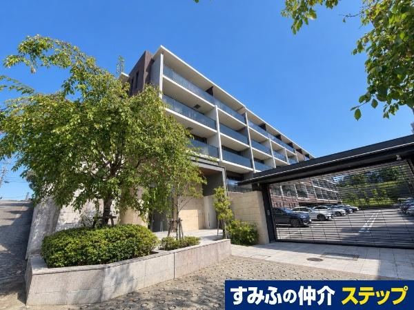 4LDK apartment in Showa Ward, Nagoya, Aichi - Photo 1