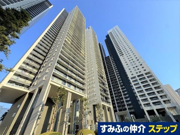 2LDK apartment in Minato Ward, Tokyo - Photo 1