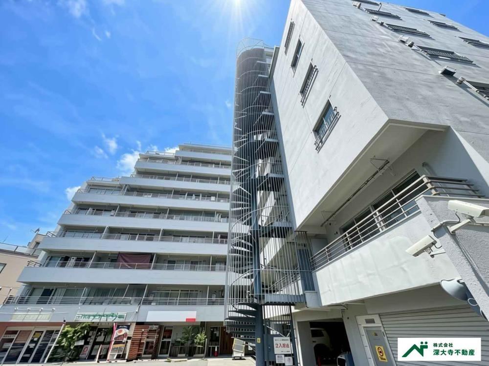 2LDK apartment in Nakano Ward, Tokyo - Photo 1