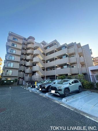 3LDK+S apartment in Urayasu