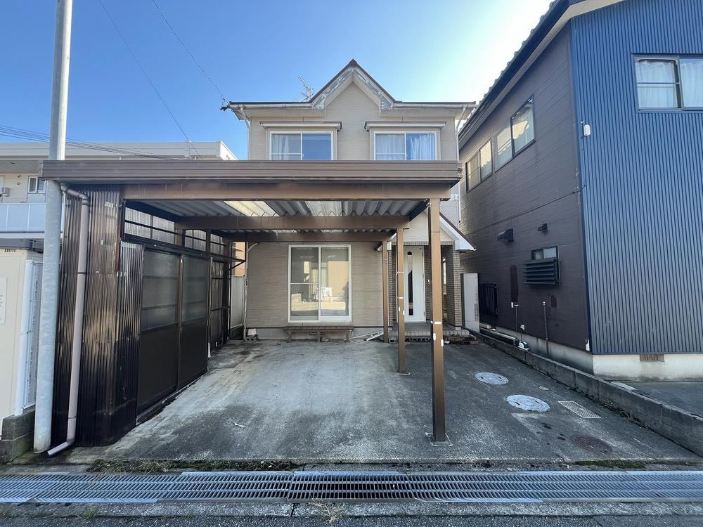 4DK house in Kanazawa, Ishikawa - Photo 1