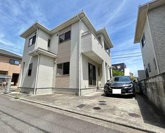 4LDK+S house in Matsuyama
