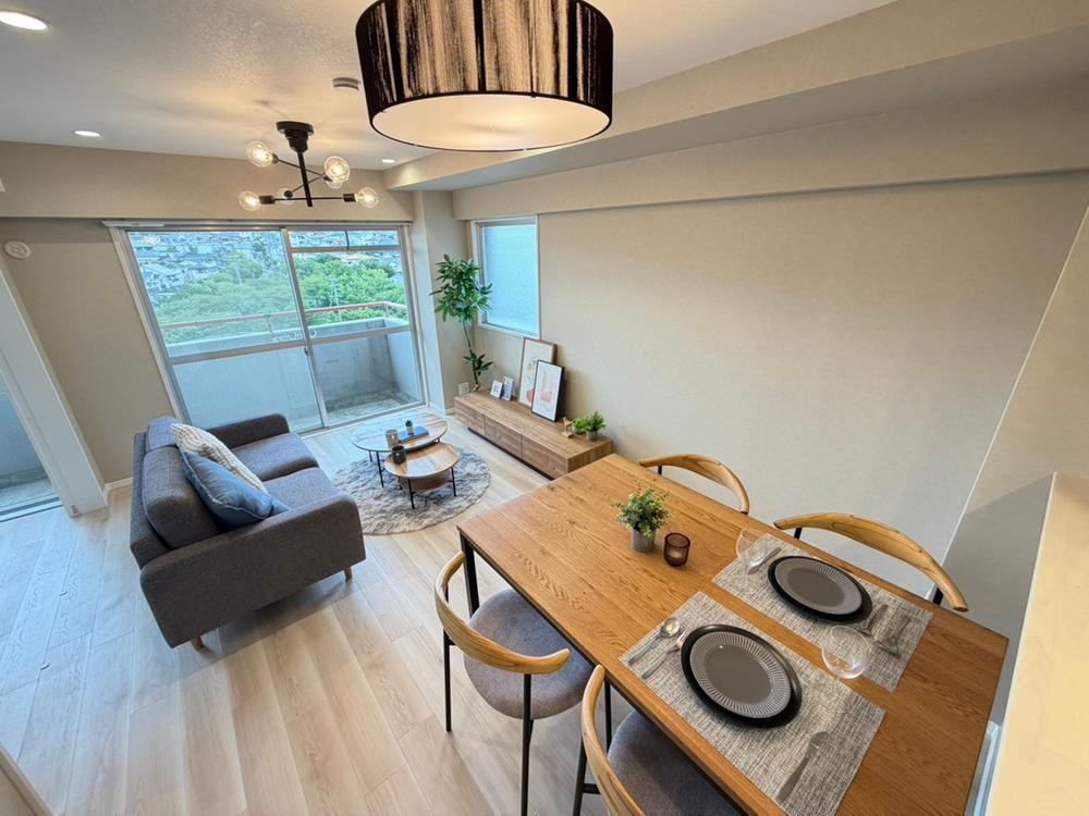 3LDK apartment in Tarumi Ward, Kobe, Hyogo - Photo 1