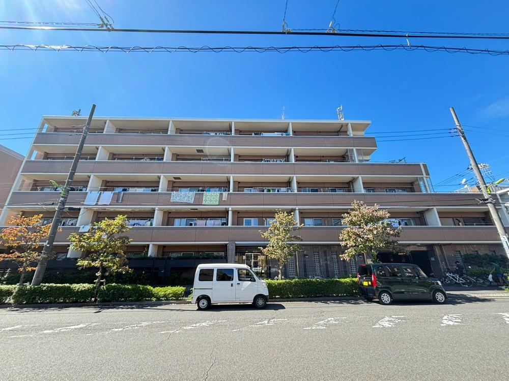 2LDK apartment in Setagaya Ward, Tokyo - Photo 1