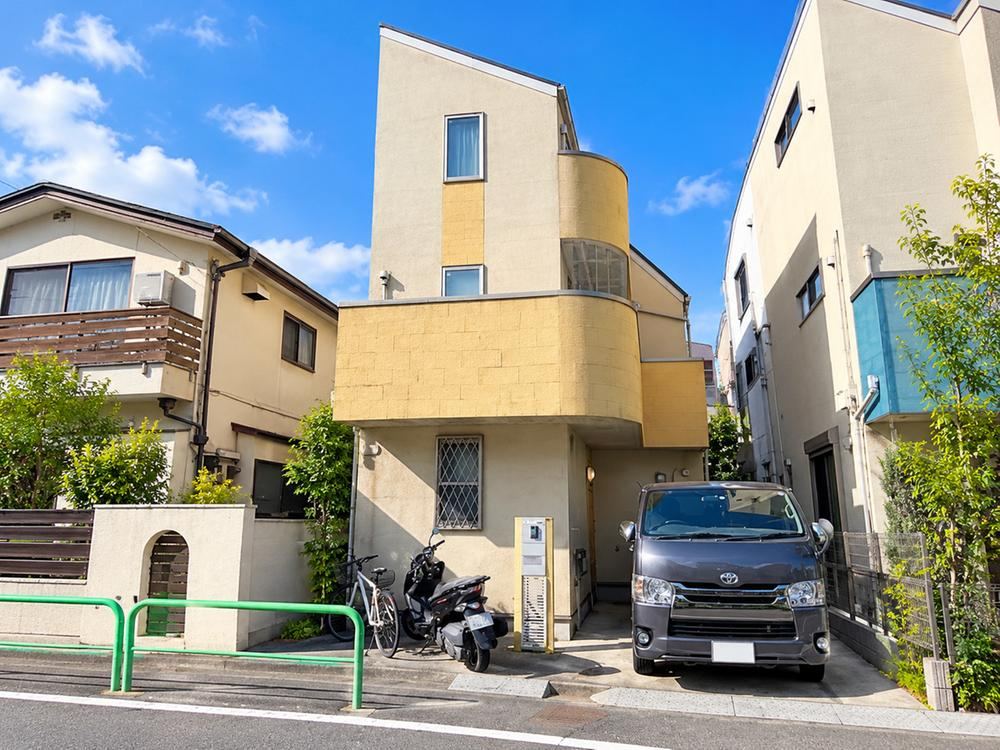 5LDK house in Nerima Ward, Tokyo - Photo 1
