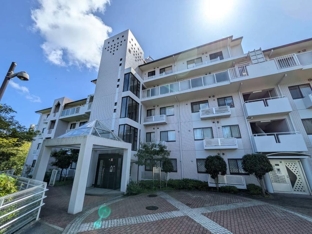 3LDK apartment in Kanazawa Ward, Yokohama, Kanagawa - Photo 1