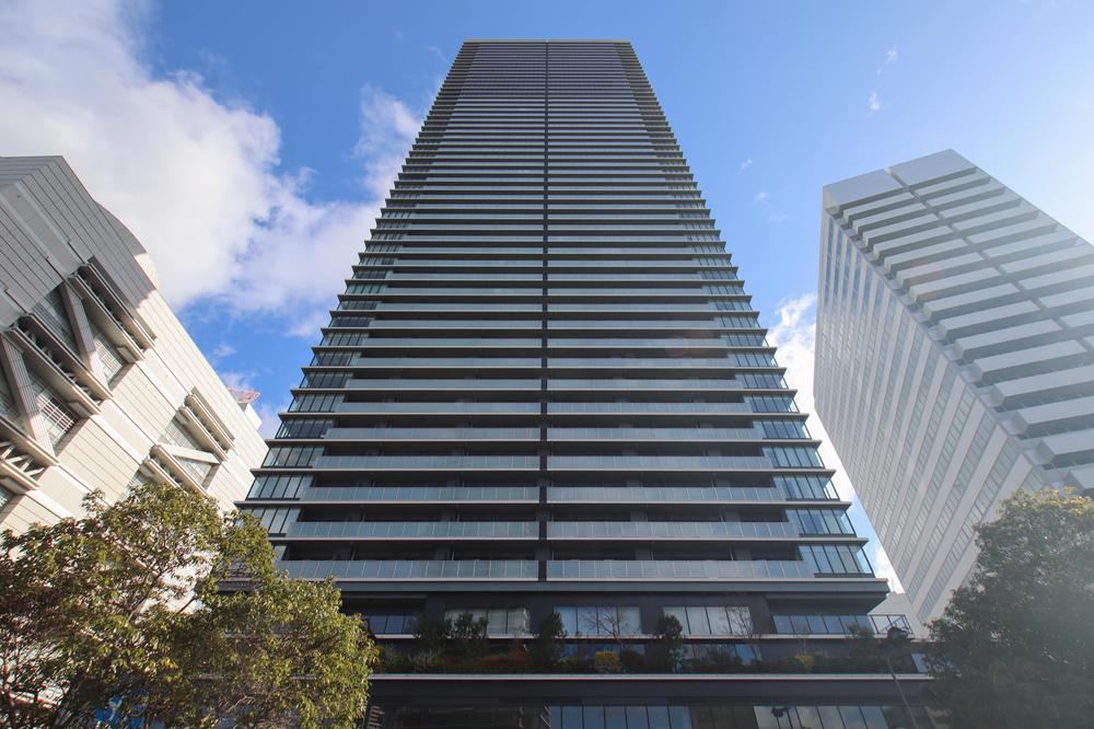 3LDK apartment in Kita Ward, Osaka - Photo 1
