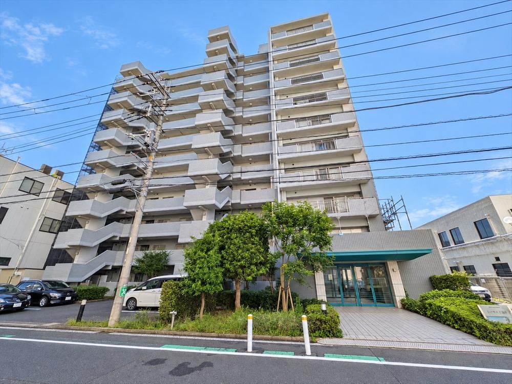 3LDK apartment in Kanazawa Ward, Yokohama, Kanagawa - Photo 1