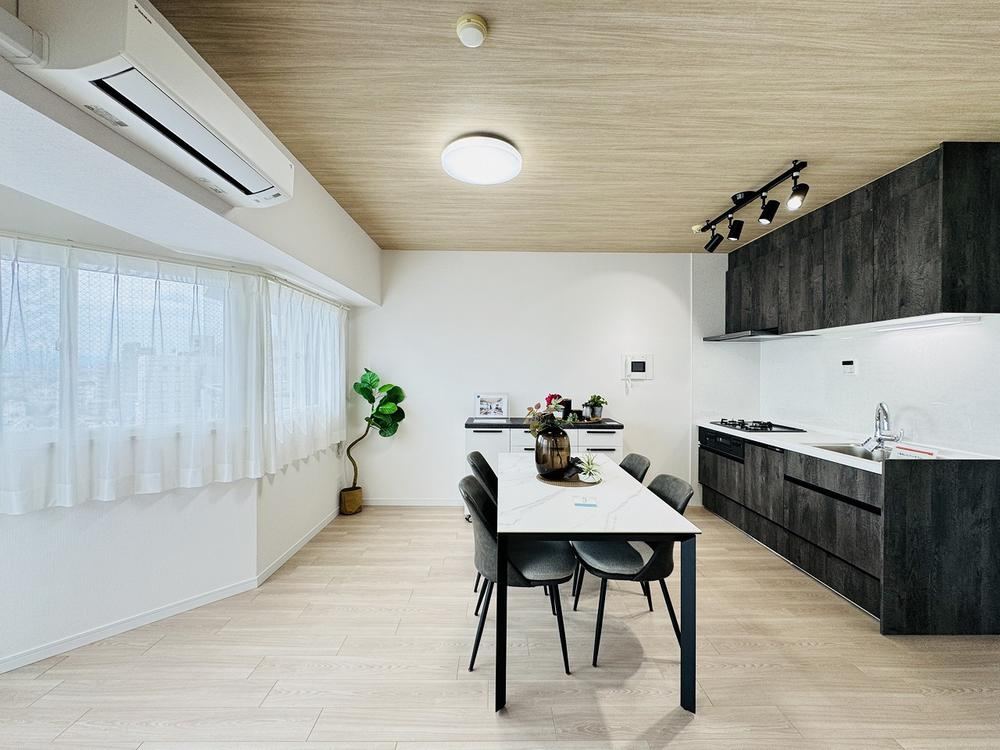 3LDK apartment in Kunitachi, Tokyo - Photo 1